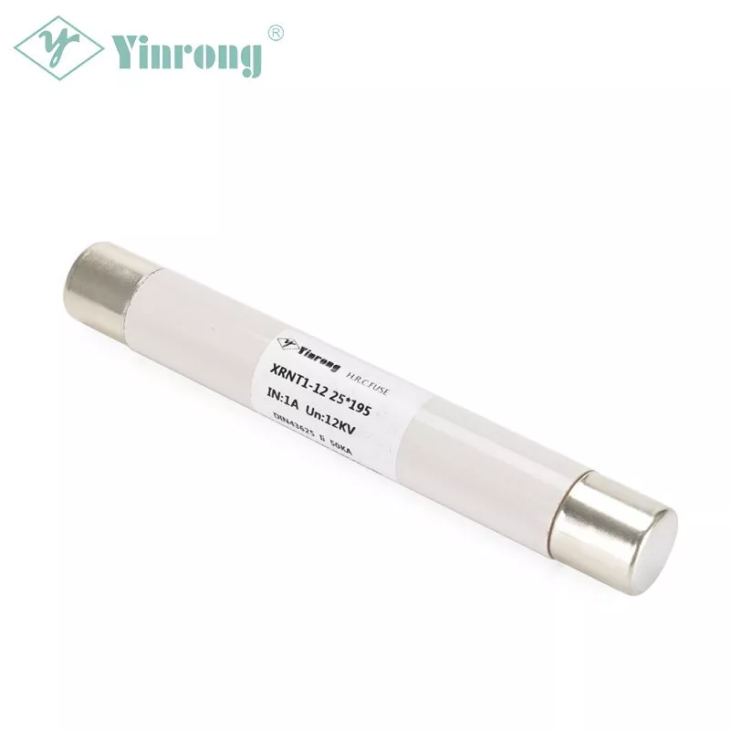 Perché il fusibile limitatore di corrente ad alta tensione XRNP da 195×525 mm è essenziale per sistemi di protezione ad alta tensione affidabili
